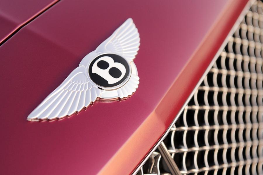  Bentley Continental GTC 2012 года  (фото 129 из 141)